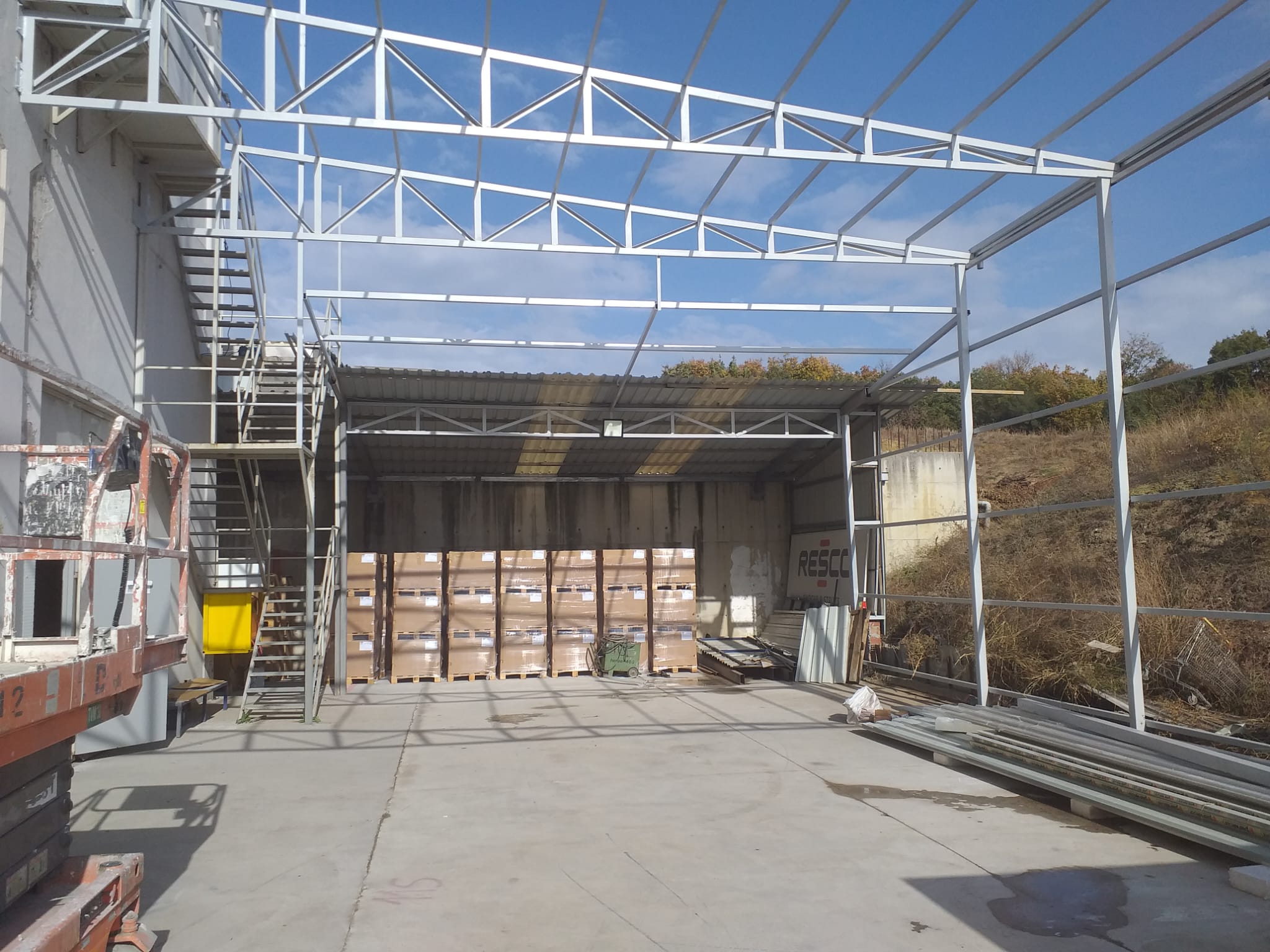 Endüstriyel çelik yapı ve fabrika uygulaması