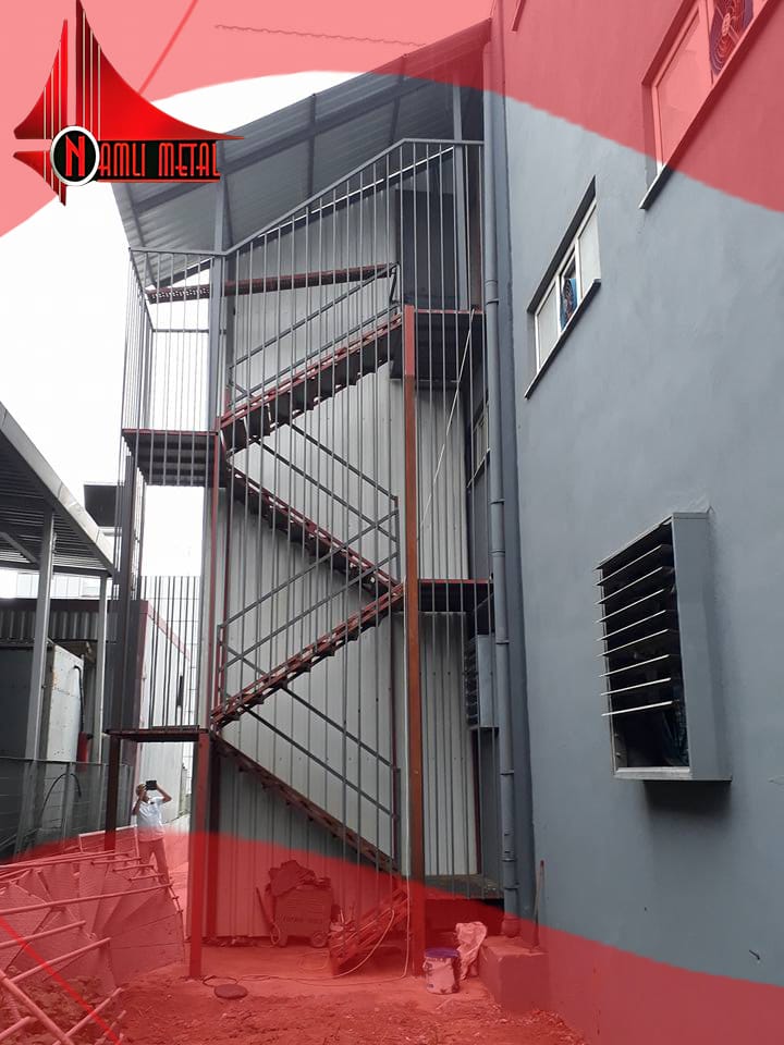 Çelik fabrika